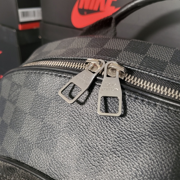 Louis Vuitton Damier Graphite Canvas Michael Backpack Bag - Picture 4 of 12